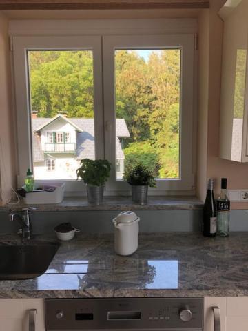 Velden View Ferienwohnung Mit Grosser Sonnenterrasse Und See- Und Karawankenblick Velden am Wörther See Extérieur photo