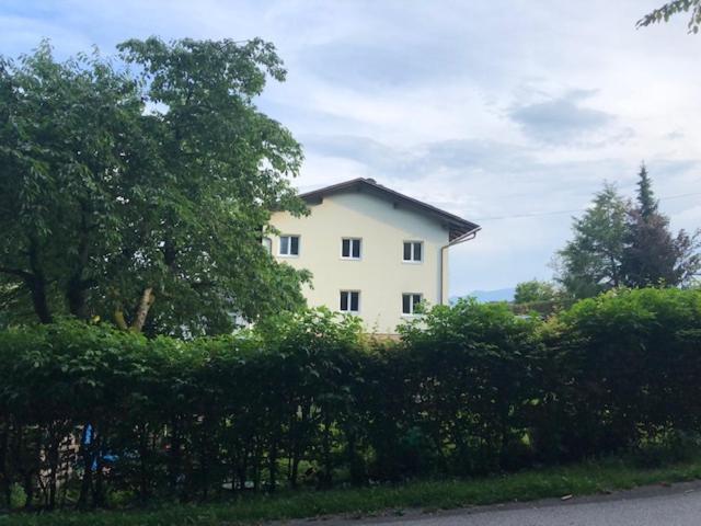 Velden View Ferienwohnung Mit Grosser Sonnenterrasse Und See- Und Karawankenblick Velden am Wörther See Extérieur photo